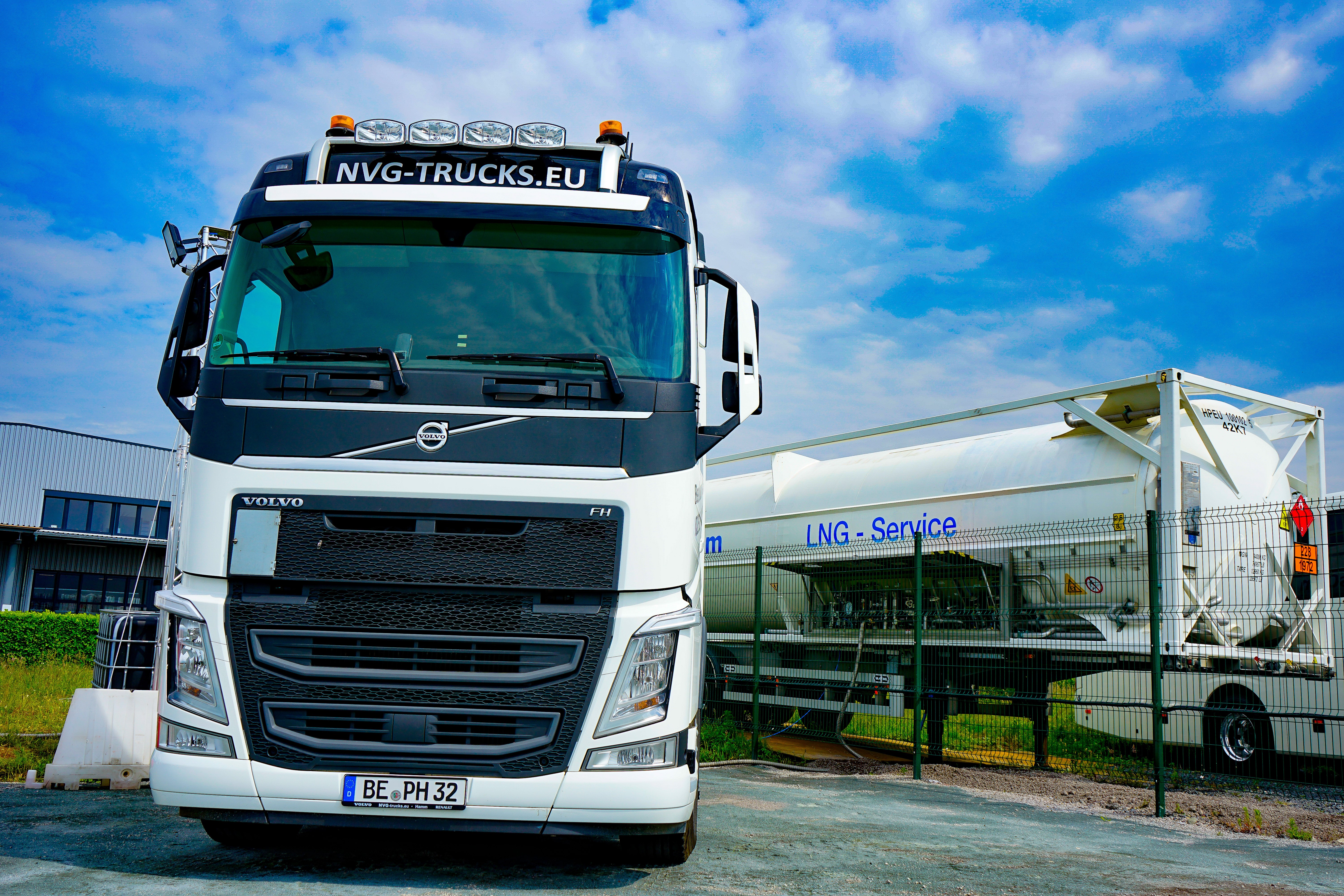 Volvo action service